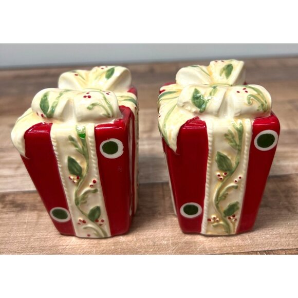 Hand-Painted Present Design Salt & Pepper Shaker Set By Fred & Folly - Picture 2 of 7